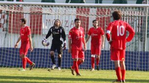 Calcio, la delusione del Monza dopo la sconfitta contro il Cuneo