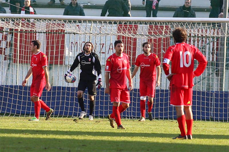 Calcio, la delusione del Monza dopo la sconfitta contro il Cuneo