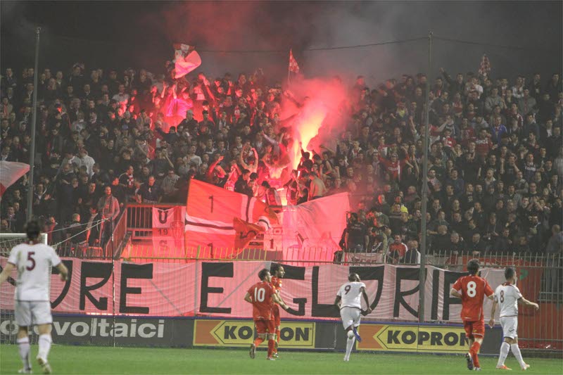 Calcio, la curva del Brianteo per Monza-Salernitana di Coppa Italia