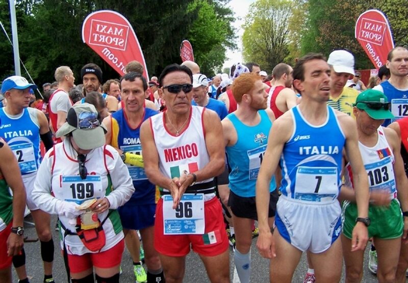 100 km di Seregno, edizione 2013: i concorrenti della Cento chilometri alla partenza
