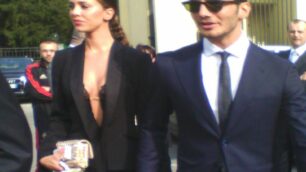 Belen e Stefano all’arrivo alla cerimonia