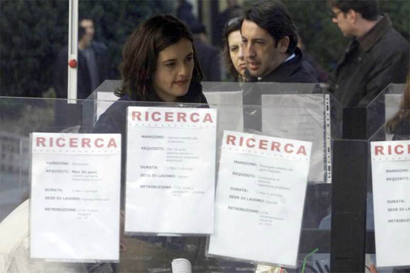 Sono quasi 700mila i giovani italiani senza lavoro