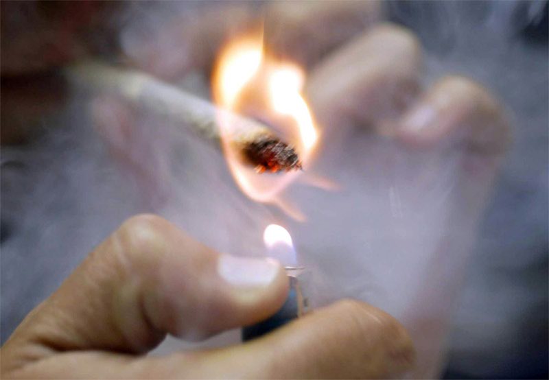 Minorenni arrestati per spaccio a Macherio