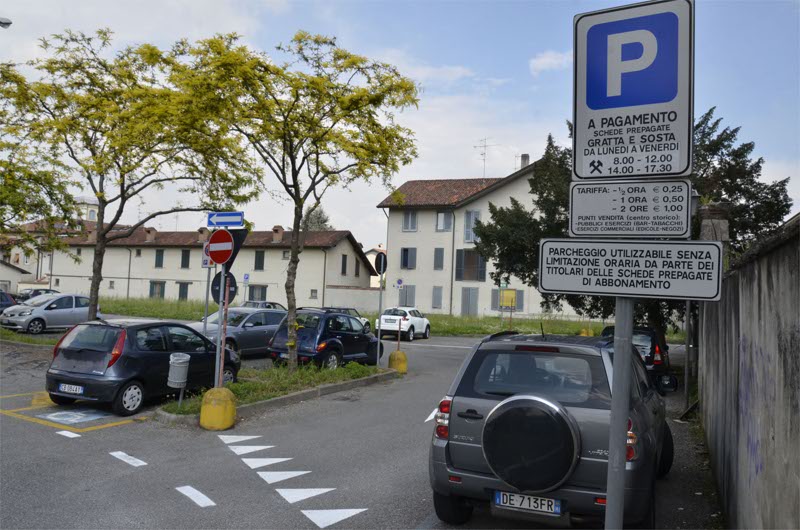 Vimercate - Parcheggio di via Sant’ Antonio (foto Max Spinolo)