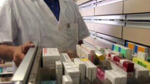 Rubano in farmacia, due donne denunciate