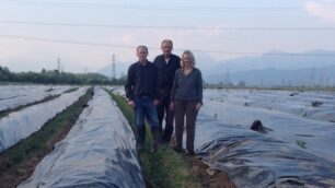 I titolari dell’azienda agricola Cattaneo Fiorinda. Da sinistra a destra: Marcello Colnago, Enrico Solcia, Elisabetta Solcia