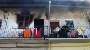 L’incendio doloso all’abitazione di Cascina Canova.