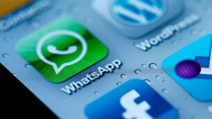 Donna scompare, rintracciata con WhatsApp