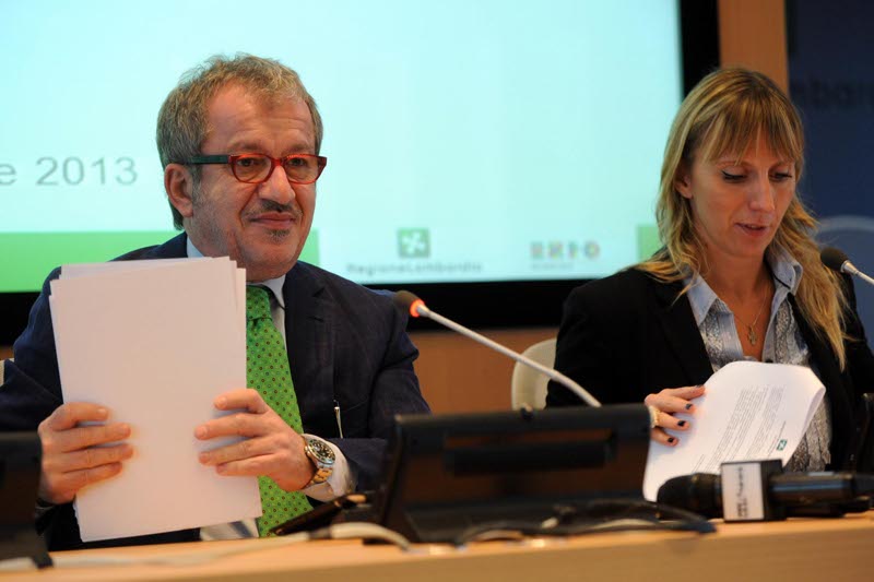 Il  presidente della Regione Lombardia Roberto Maroni e l'assessore Claudia Maria Terzi.