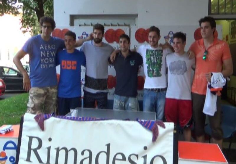 Foto di gruppo per la nuova squadra della Rimadesio