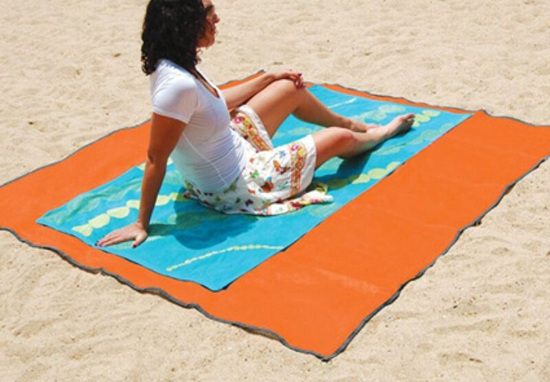 Il telo antisabbia Sandless beach mat