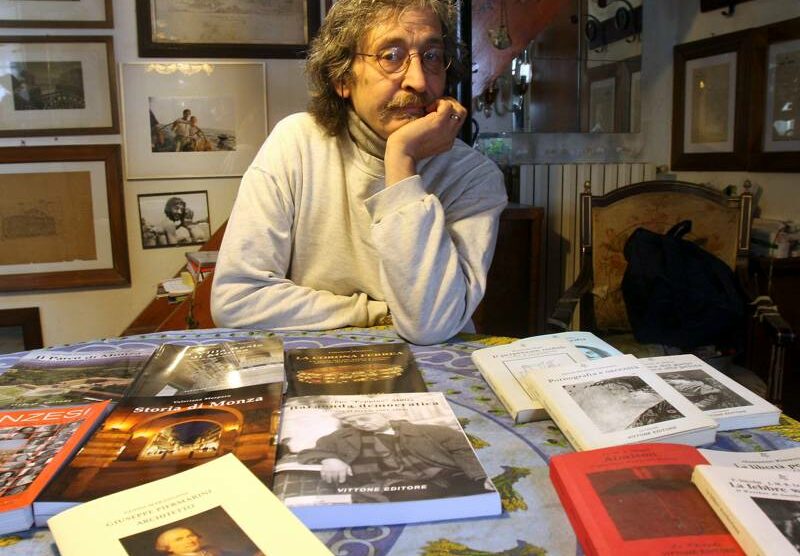 Carlo Vittone  è stato anche editore