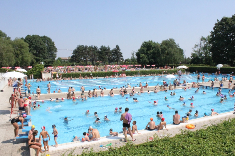 Le piscine del centro sportivo Trabattoni alla Porada