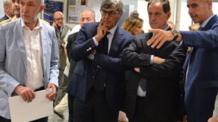 Vimercate: visita dell’assessore regionale Mario Mantovani con sigla degli  accordi di cessione di via Cereda