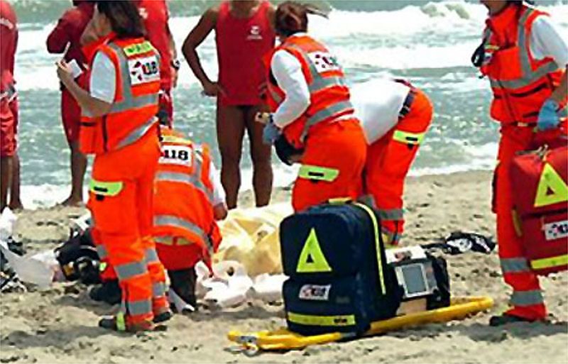 I soccorsi sulla spiaggia si sono rivelati inutili