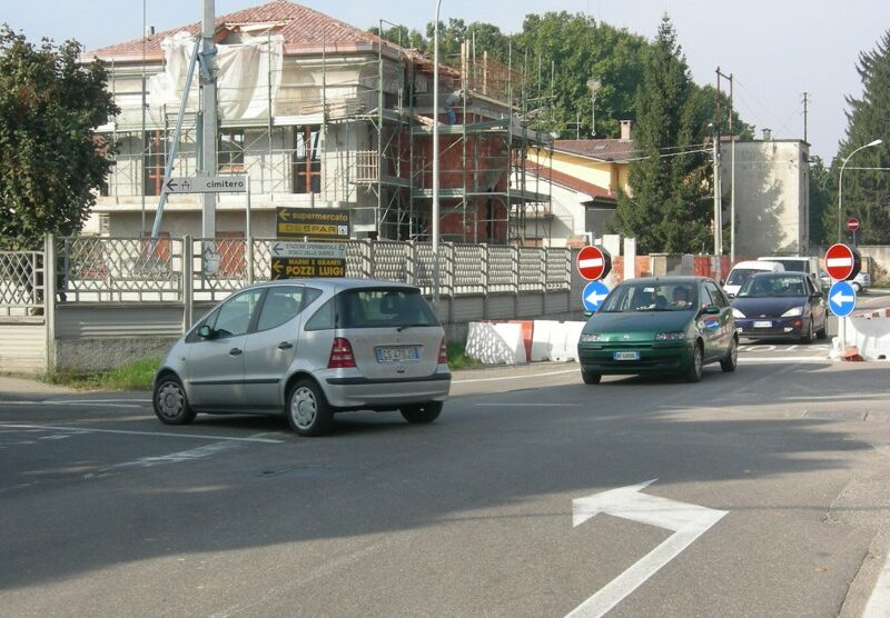 In via Vignazzola, a Meda, l’incidente in cui ha perso la vita Roberto Passador.