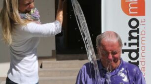 Monza: l’Ice bucket challenge di Luigi Losa, direttore del Cittadino