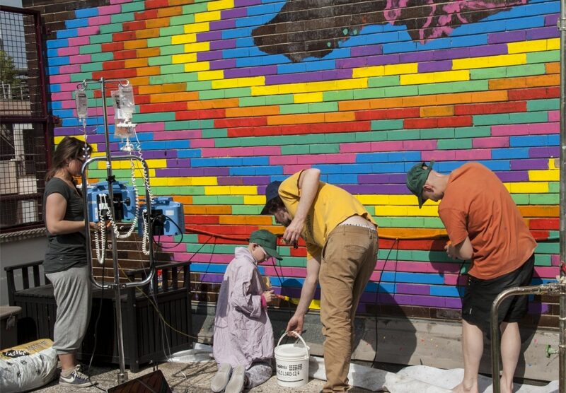 Il murales all’Istituto tumori