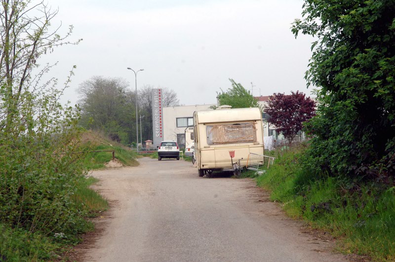 Una carovana di nomadi a Desio