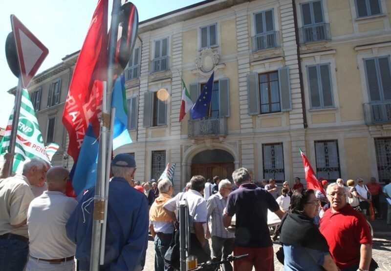 Una protesta dei pensionati monzesi