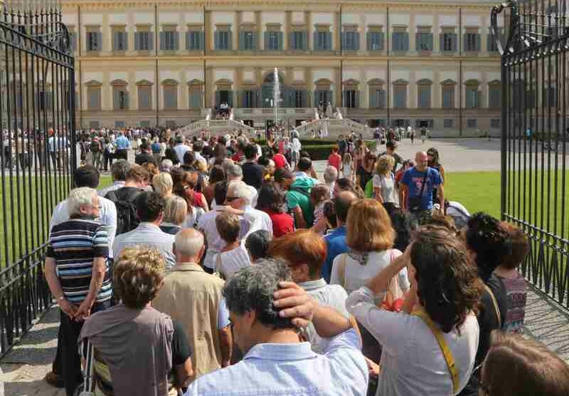 Le code dei giorni scorsi alla Villa reale di Monza