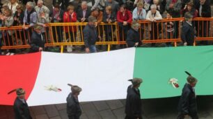 Alpini a Monza, che festa: ecco le foto della sfilata dalla Villa reale