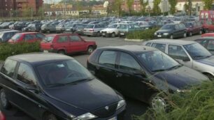 Arcore vuole la tariffa, il parcheggio della stazione a pagamento