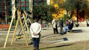 Brugherio: sorpreso a spacciare in Villa Fiorita
