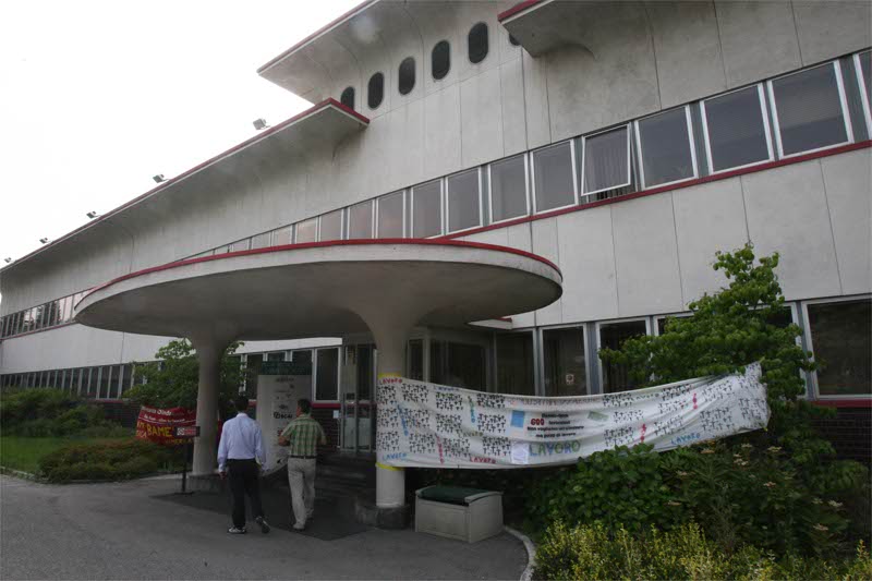 La sede della Bames occupata dai lavoratori nel gennaio 2014
