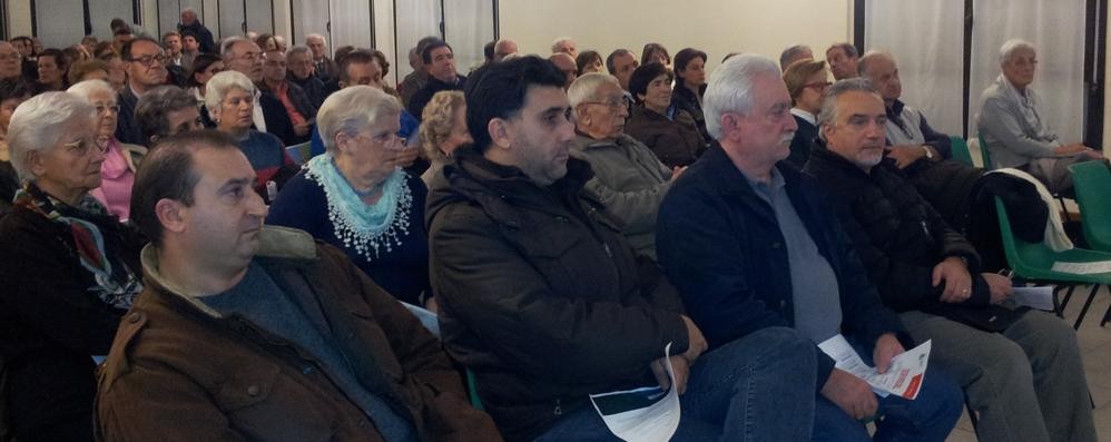 Monza, la protesta dei rioni Cederna e Cantalupo contro sindaco e giunta