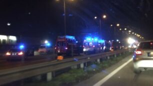 Incidente, due auto a fuoco: Valassina bloccata mercoledì sera