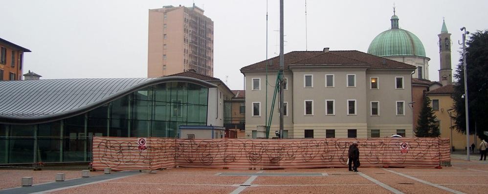 Seregno, dopo quattro anni ripartiti i lavori in piazza Risorgimento