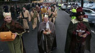 Epifania a Brugherio tra tradizione e fede, i Re Magi sfilano per la città