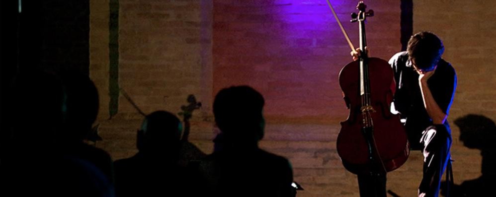 Il violoncello di Francesco Dillon per i Lampi del Teatrino