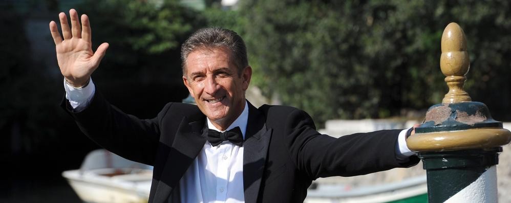 Lesmo, cittadinanza albanese per Ezio Greggio