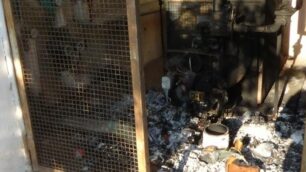 Paderno, danno fuoco alla caldaia del centro anziani