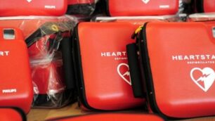 Scuole al sicuro, ventisei defibrillatori per le palestre di Monza