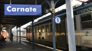 Ventenne molestata su un treno della Milano-Bergamo: arrestato l’aggressore