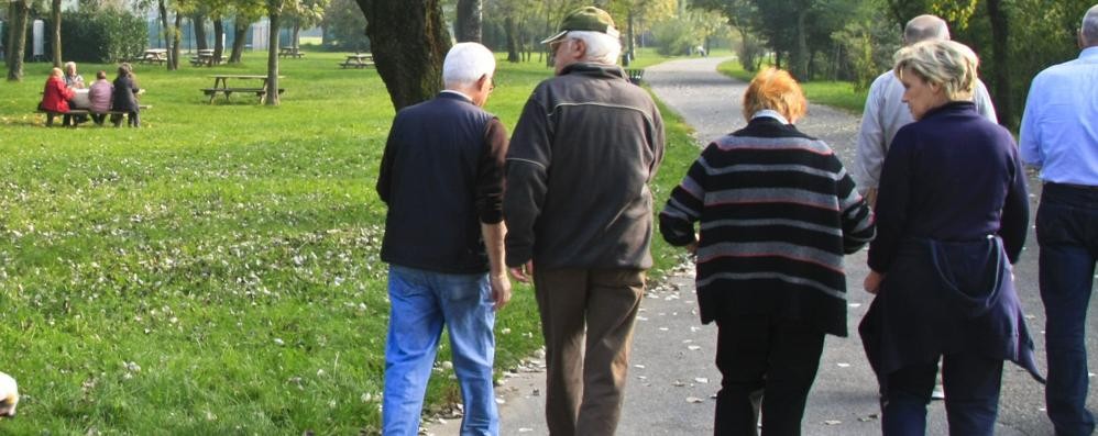 Condominio nel mirino dei ladri: a Lissone i pensionati fanno la ronda