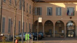 Ispezione choc dell’Asl a Busnago: «Questo municipio non è a norma»