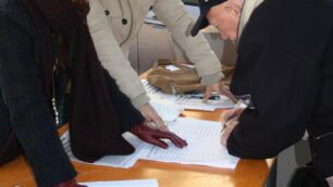 La Brianza alla guerra delle Poste: sindaci in campo, raccolta firme, mozioni in Regione