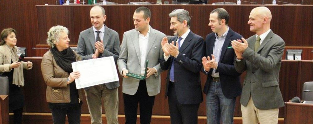 La Regione premia il sindaco di Ceriano: «Esempio di buona politica»