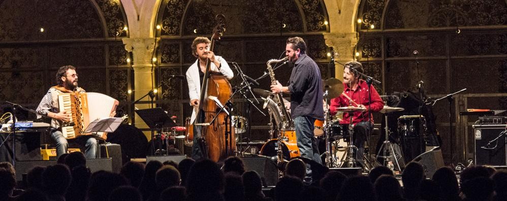 Lampi, “Casadei Secondo” la fisarmonica jazz di Simone Zanchini