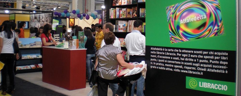 Mobilitazione nazionale per i libri, anche il Libraccio di Monza per #ioleggoperché