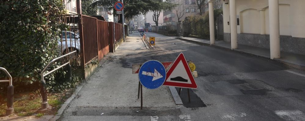 Monza e i buchi nelle strade, con la fine dell’inverno in arrivo la riasfaltatura completa di diverse vie