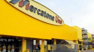 Mercatone Uno in crisi: un tavolo regionale vigilerà sui 9 negozi lombardi