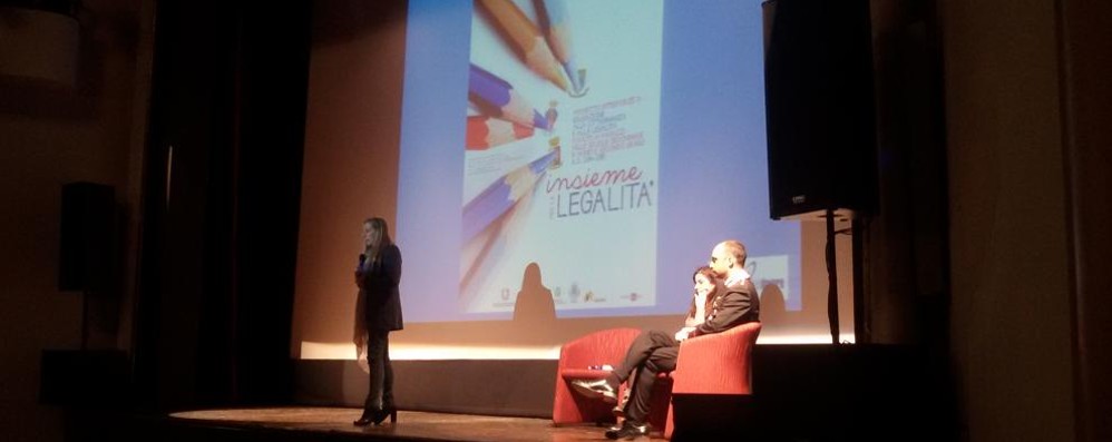 Monza, la scuola Confalonieri al completo per “Insieme per la legalità”