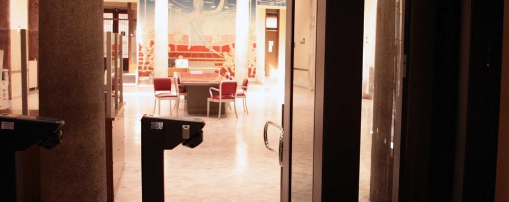 I tornelli alla ex Pretura di corso Vittorio Emanuele