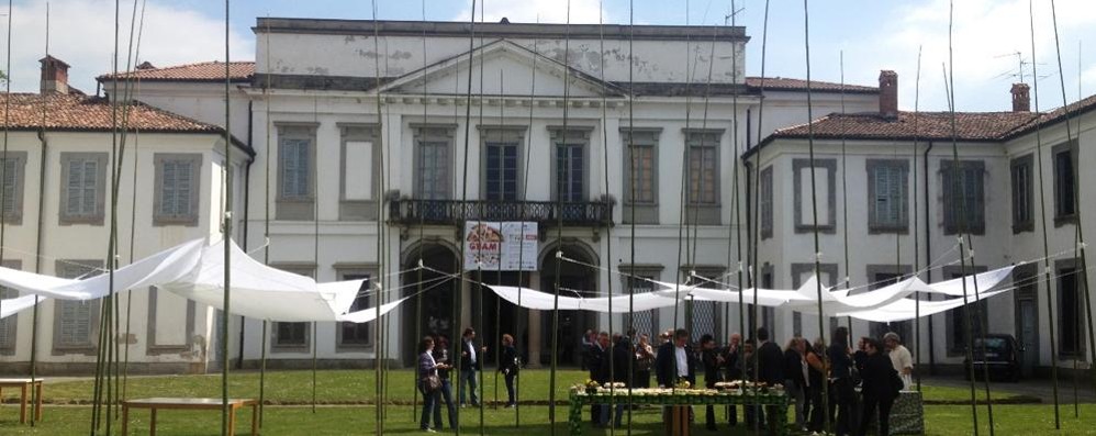 Monza, l’inaugurazione della mostra Gnam! a Villa Mirabello