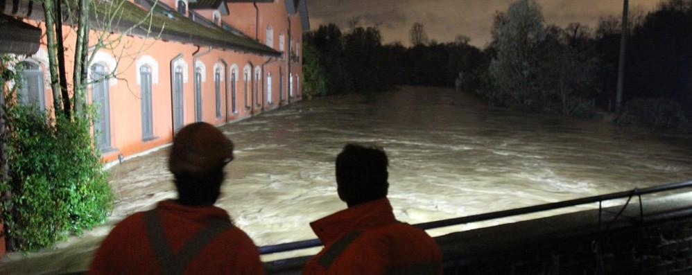 Monza, l’ondata di piena del Lambro nella notte